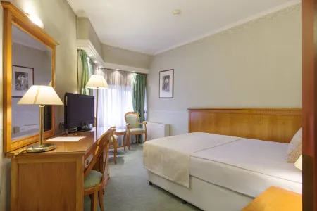 Hotel Downtown - Top Location in the Heart of Sofia City