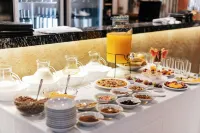 Hotel Plaza Central Canning - breakfast