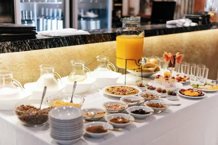 Hotel Plaza Central Canning Отели в г. Тристан Суарес