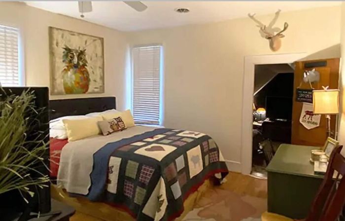 College Inn Bed and Breakfast