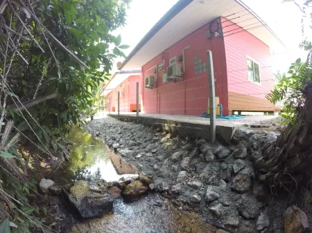 Bua Villa Отели рядом с Аэропорт Чумпхон