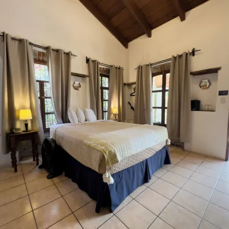 Hotel Cacique Real