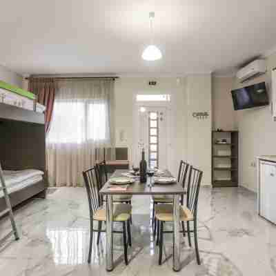 Del Sol #2 Meteora Luxurious Family Suites Rooms