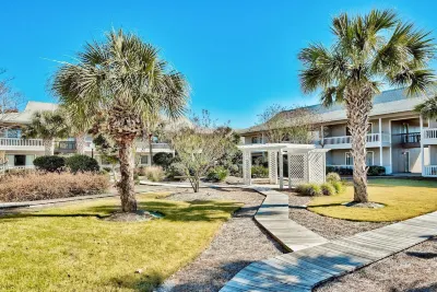 Beachwood Villas 12b- Toes in the Sand