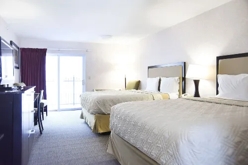 Argo Inn and Suites - Parkplatz