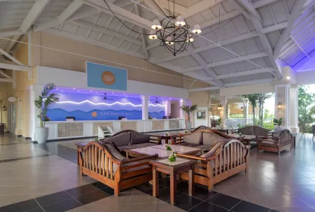 Playa Punta Hicacos Отели рядом с достопримечательностью «Cueva de Ambrosio»