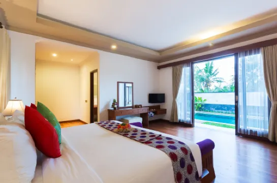 ヴィラ サバサンティ