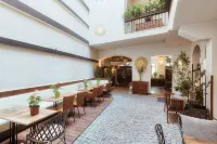 Hotel Residence Agnes - Airport Shuttle