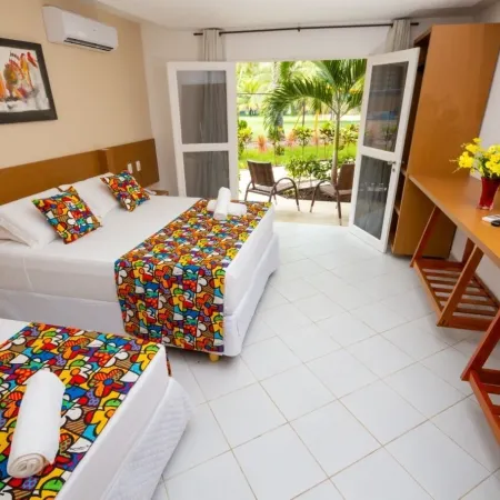 Crôa Mares Hotel