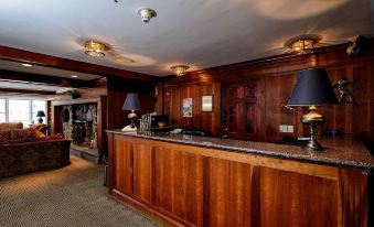 The Valley Inn, Ascend Hotel Collection