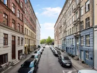 Sanders Park - Lovely 1-Bdr. Apt. Close to Metro Hotels in Charlottenlund