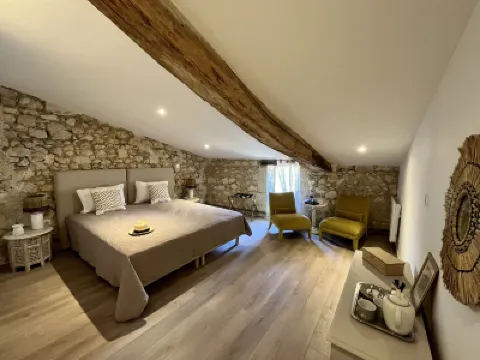 La Maison du Clocher Hotels in 