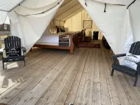 Yellowstone Dreamin Camp Hotels in Pray