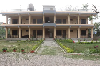 Hotel Sun Bird Hotels near Chitwan Jungle Safari