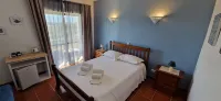 Casa Rosa Montes Hotels in Luz