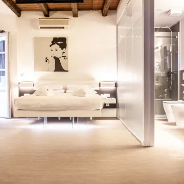 Urban Hotel Design Hotels near Unity of Italy Square