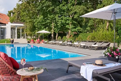 Normafa Hotel فنادق في Budaors