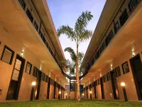 Hotel Com.Viver Hotels near Municipal Observatory