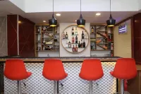 Redstone Regency Hotel Hotel a 