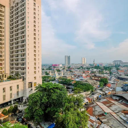 Warm and Cozy Studio Apartment at Margonda Residence 5