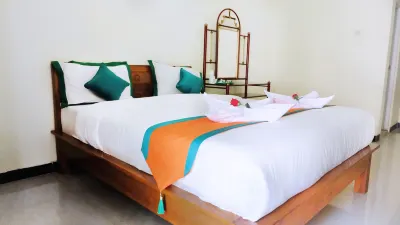 Homestay Tegal Kota by Simply Homy Hotels near Super Indo DeBe Mall Tegal