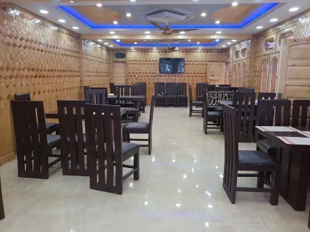 Paradise Hotel and Restaurant