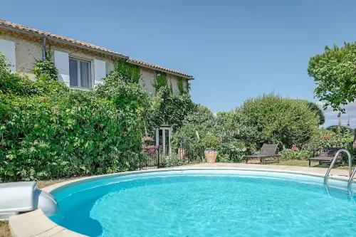 Chambres d'Hôtes et Gîtes le Mas Mellou Hotels in Chateauneuf-du-Pape