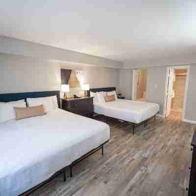 Stay Together Suites | Strip Condominium Rooms