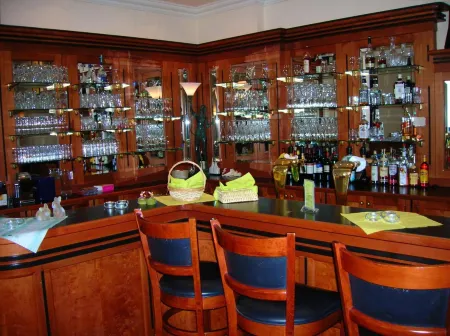 Hotel "Stadt Köthen" Отели в г. Анхальт-Биттерфельд