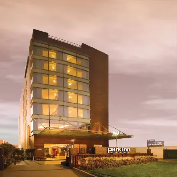 Park Inn Gurgaon Hotels near Medanta - The Medicity [Gurugram]