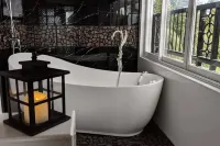 Bohol South Beach Hotel - Hot Tub