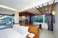 Budget Inn Bellevue Hotels in Сурат