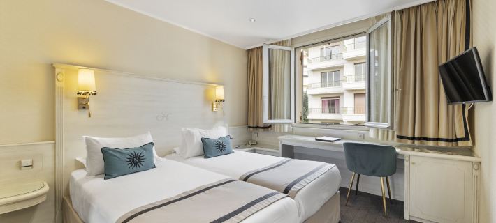 HOTEL NAPOLEON โรงแรมในอาชักซีโอ