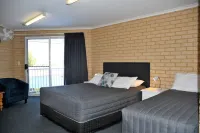 Kalbarri Seafront Villas - balcony