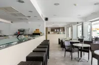 Hotel Gami Adults Only - breakfast