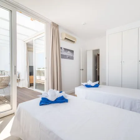 Orange Colom - Seaside Apartments