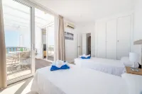 Orange Colom - Seaside Apartments