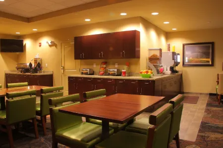 Little Missouri Inn & Suites Watford City