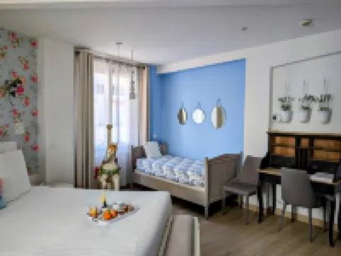 Hôtel Mademoiselle Hotels in Juan-les-Pins