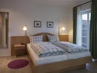 Landcafe Neumann Hotels in Bad Zwischenahn