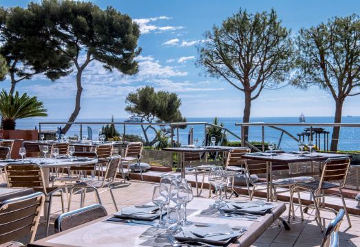 오텔 바캉스 블루 델클루아의 바다 전망 테라스