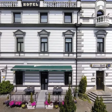 Hotel Cade