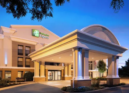 Holiday Inn Express INDIANAPOLIS AIRPORT by IHG