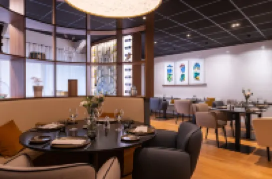 ラミラーテ ブレスト