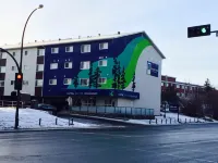 Capital Suites Yellowknife Hotel a 