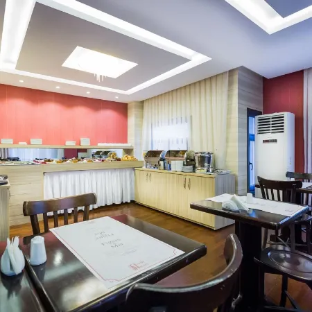 Fatih Hotel Corner Отели рядом с достопримечательностью «Шишли»