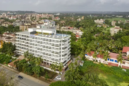 Vivanta Goa, Miramar Отели рядом с достопримечательностью «Кала Академи»