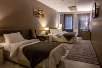 Staron Otel - parcheggio