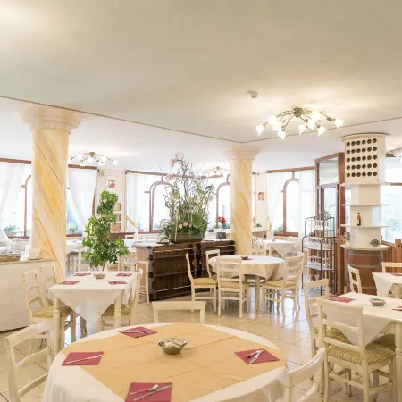 Lola Piccolo Hotel
