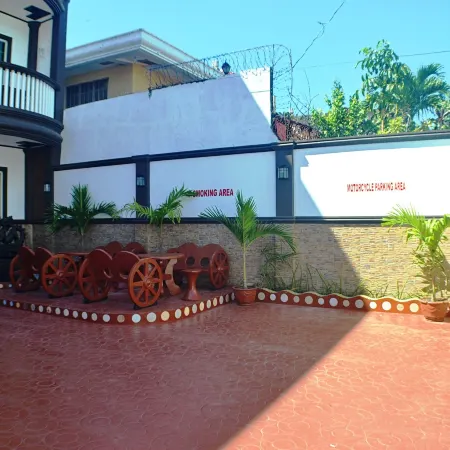 Mayon Backpackers Hostel